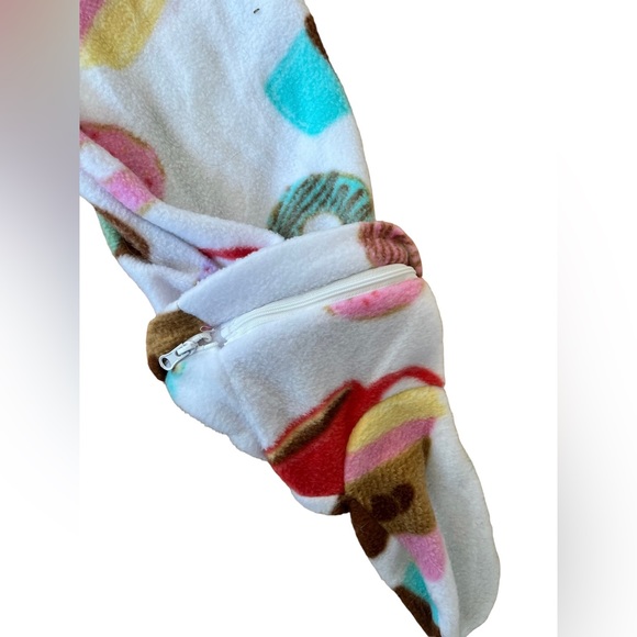 🌻NWT Forever Lazy Coffee & Donuts Onesie- Detachable Feet - Picture 5 of 12